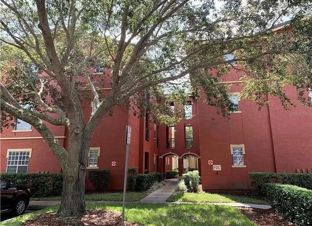 132 Vista Verdi Circle 228, LAKE MARY