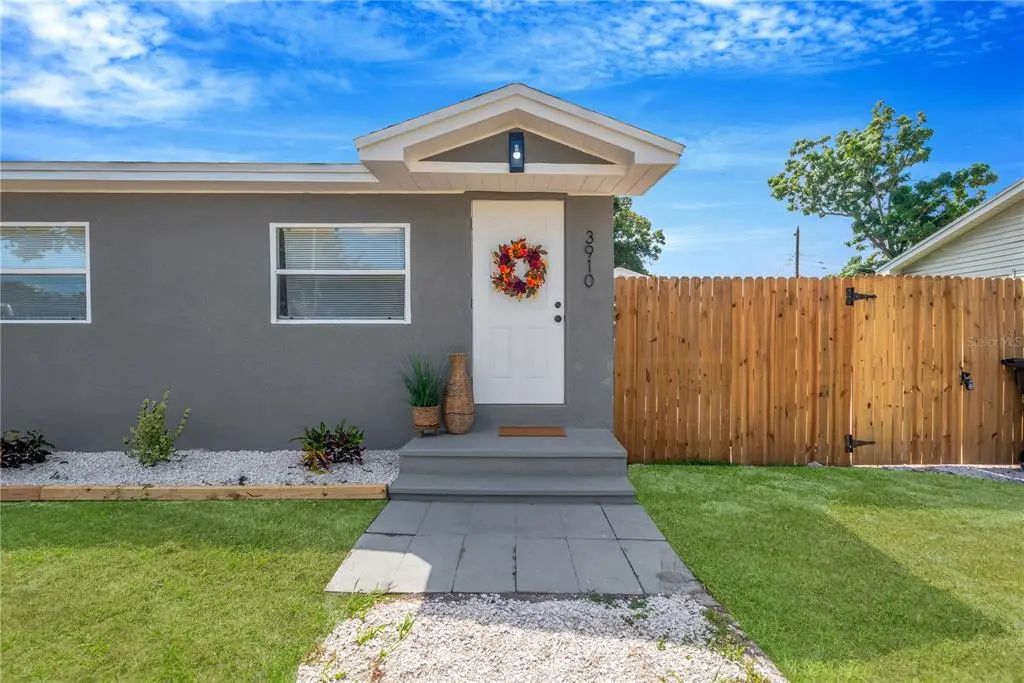 3910 56th Avenue N, ST. PETERSBURG