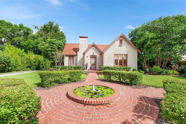 1323 Stately Oaks Drive Nw, WINTER HAVEN