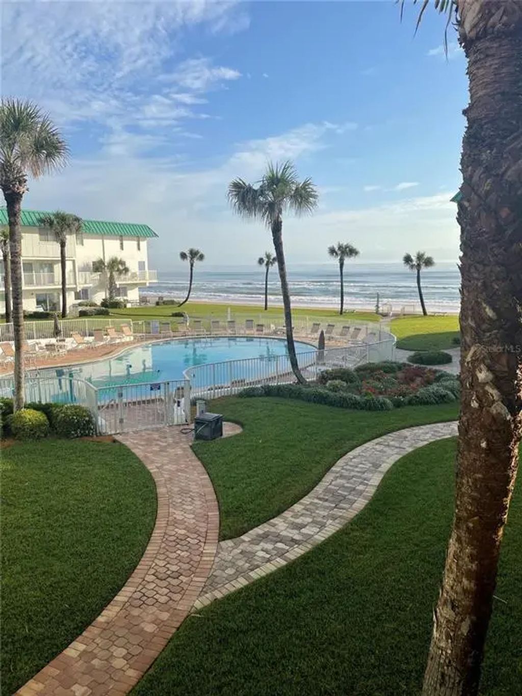 815 Ocean Shore Boulevard 5b, ORMOND BEACH