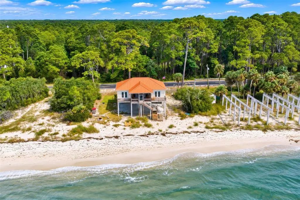 2698 Hwy 98 W, CARRABELLE
