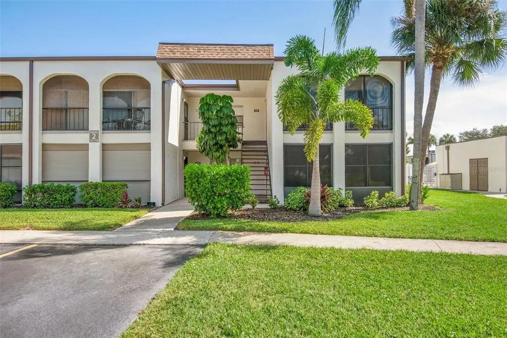 7701 Starkey Road 102, SEMINOLE