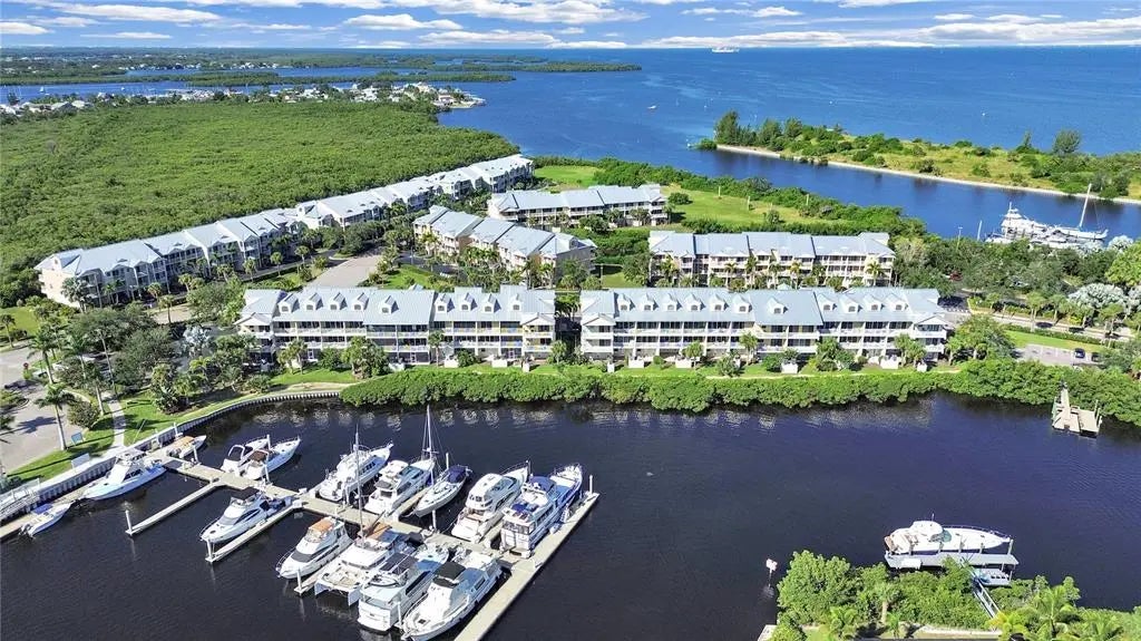 423 Bahia Beach Boulevard, RUSKIN