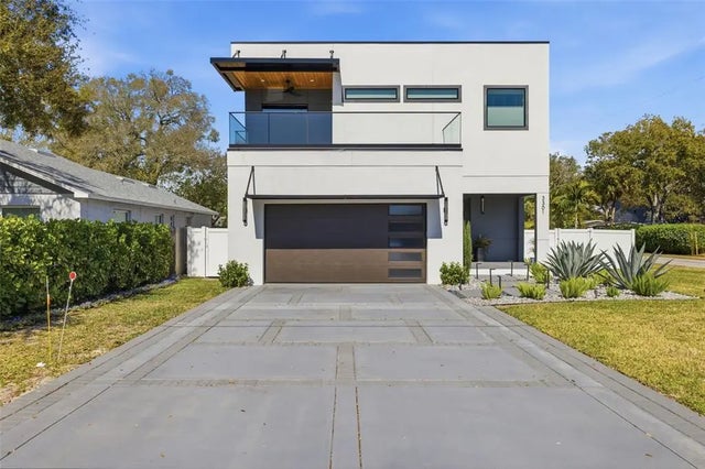 3301 W Paul Avenue, TAMPA