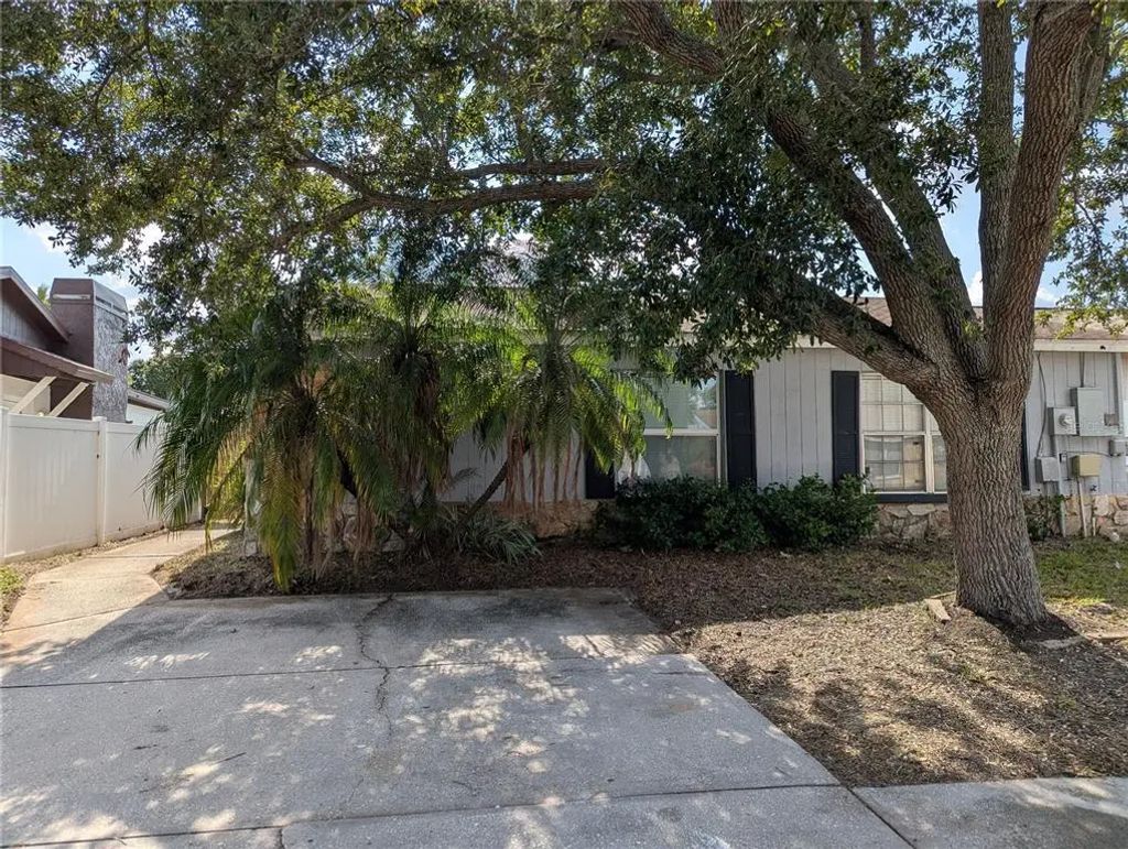 1209 Mohrlake Drive, BRANDON