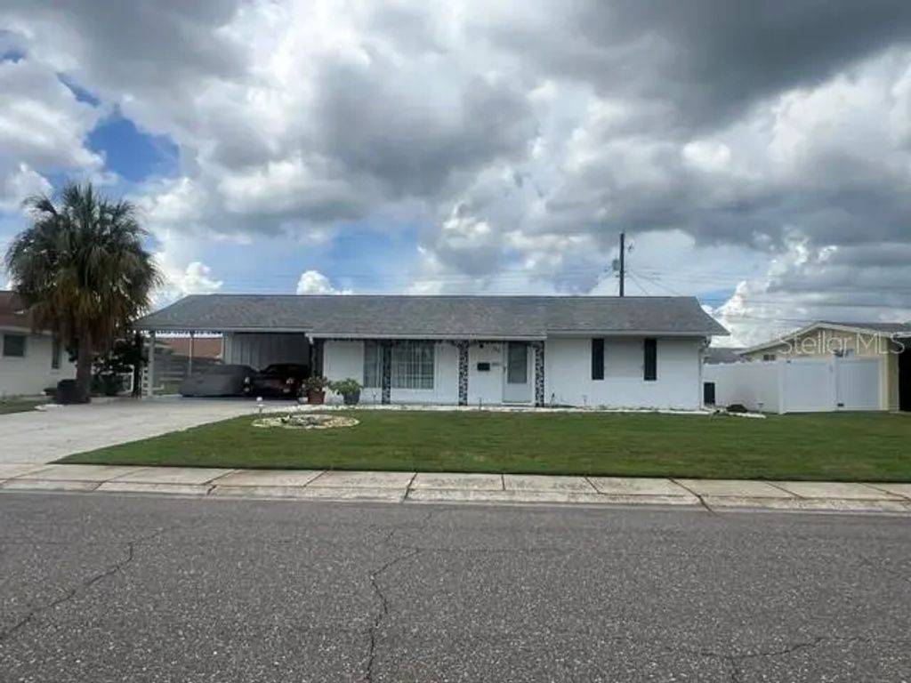 721 Bel Air Avenue, SUN CITY CENTER