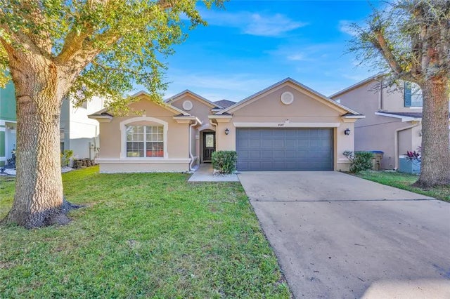 4647 Caverns Drive, KISSIMMEE
