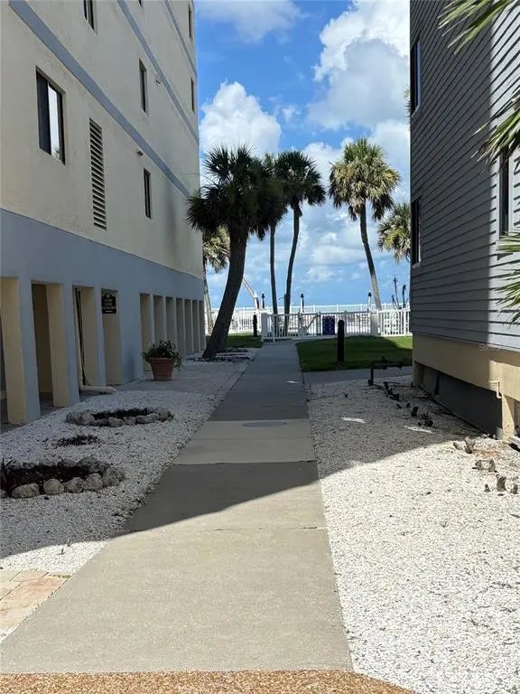 Gulf Shores Realty: 18 4c3ec401b559330da9b16ae6276c1610 l