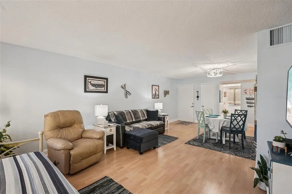 Gulf Shores Realty: 5 34a3389c7d5da79a7b786b8769821d20 l