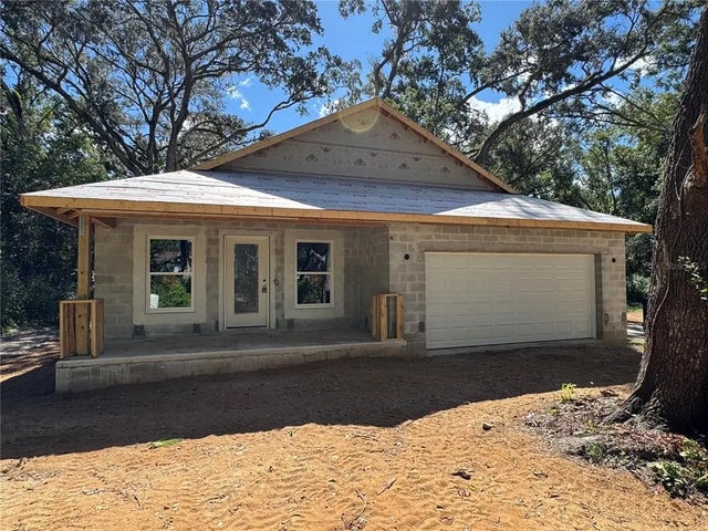 484 Lincoln Avenue, BROOKSVILLE