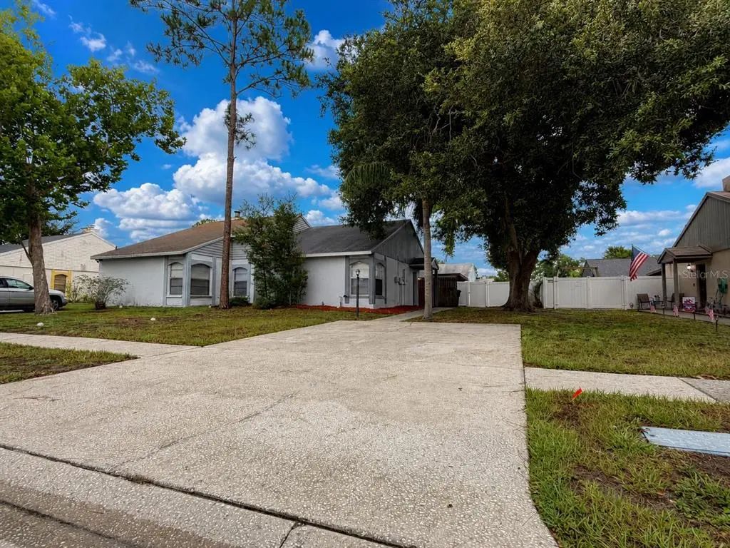 7705 Citronella Court, TAMPA