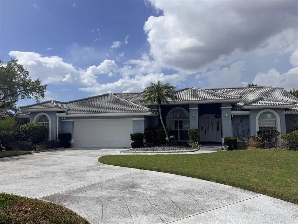 6617 Seven Pines Drive, BRADENTON