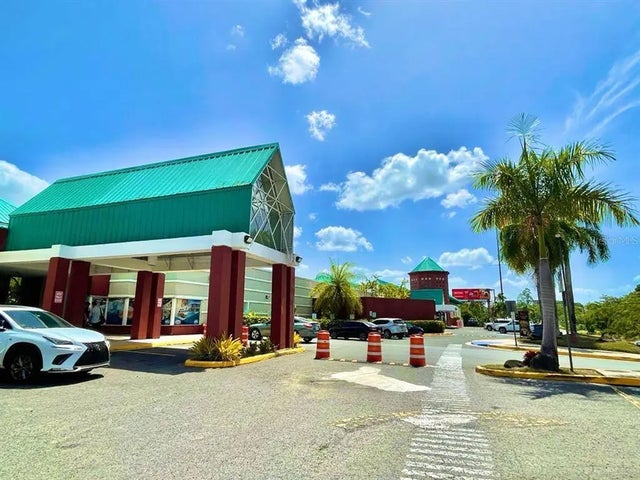 300 Avenida Las Cumbres, SAN JUAN