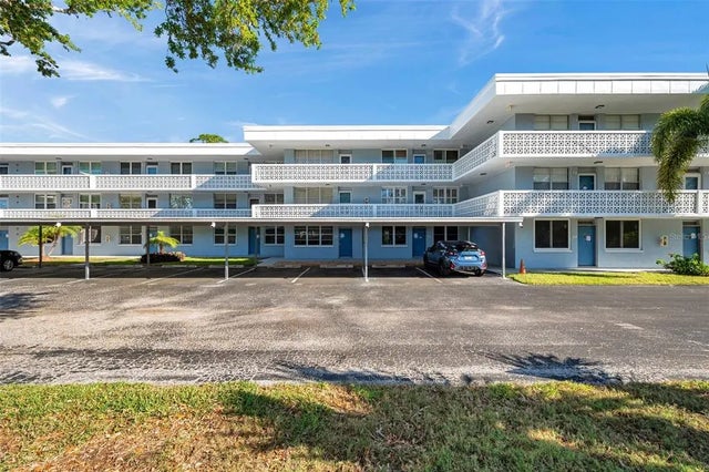 4720 Locust Street Ne 206, ST PETERSBURG