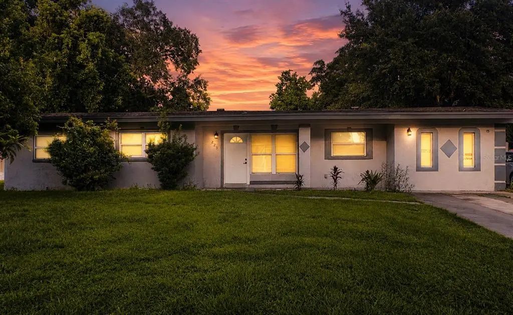 223 Hope Circle, ORLANDO
