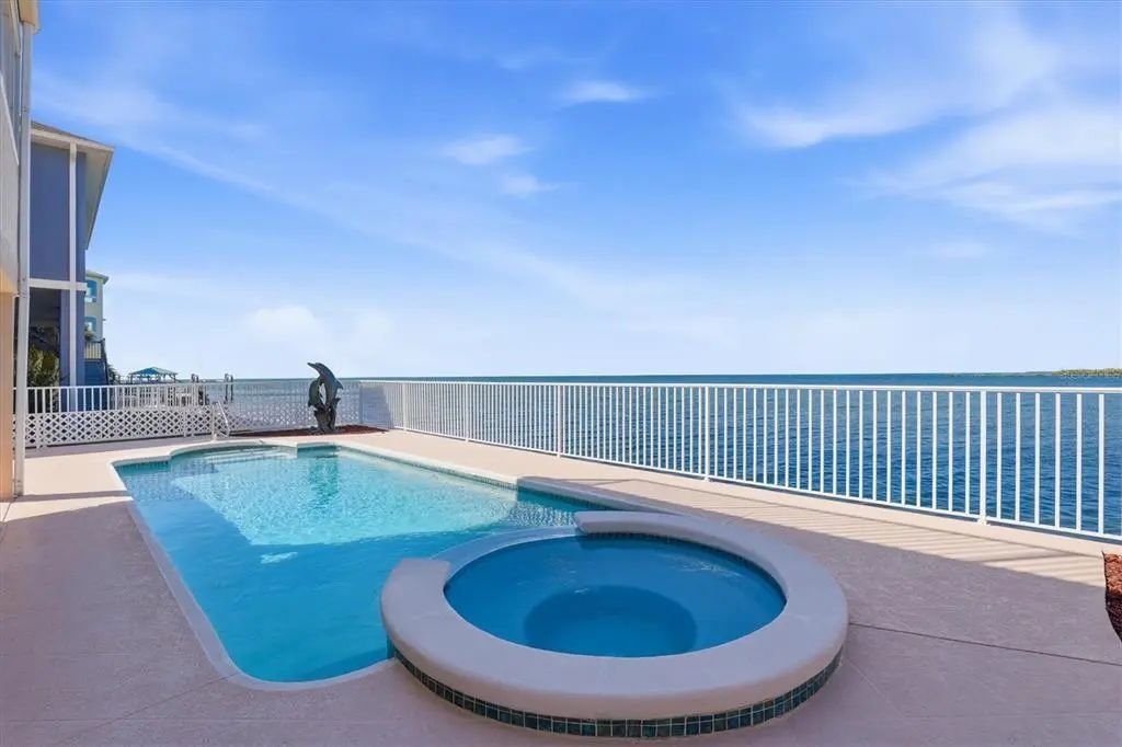 6511 Driftwood Drive, HUDSON