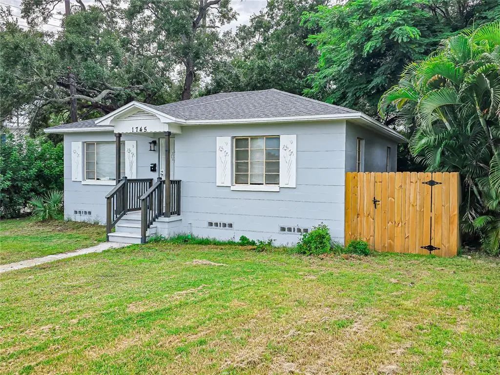 1745 Freeman Street S, ST. PETERSBURG