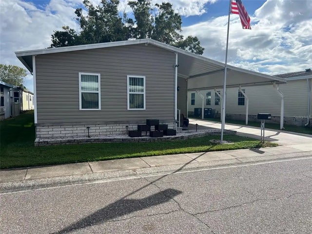 1001 Starkey Road 731, LARGO