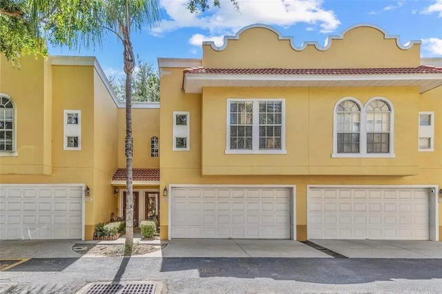 3330 Las Campos Place, TAMPA