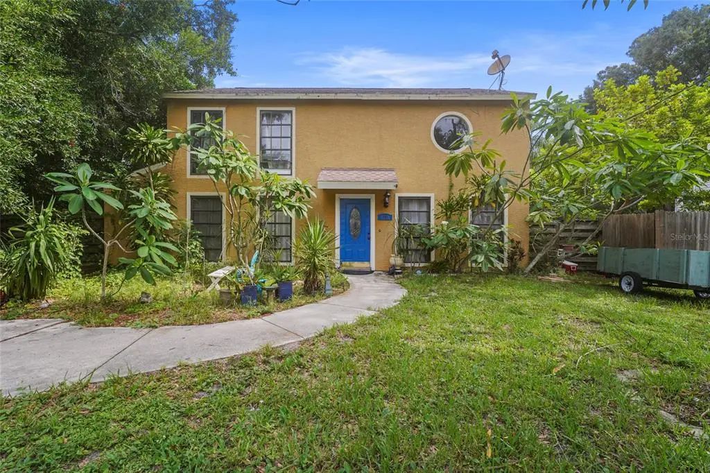 3153 Maiden Lane, SARASOTA