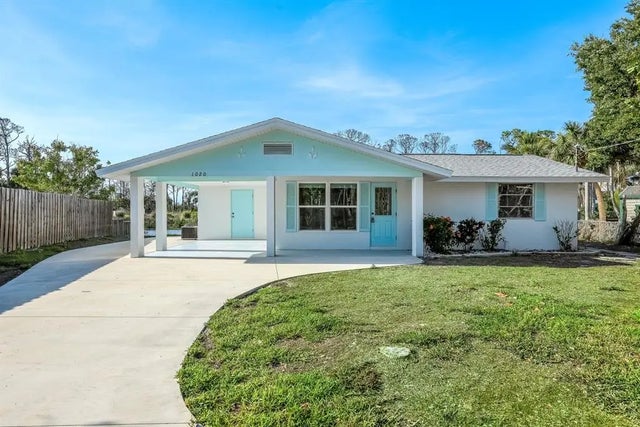 1020 Drury Lane, ENGLEWOOD