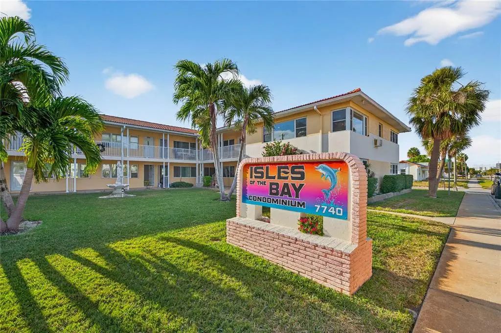 7740 Boca Ciega Drive 201, ST. PETE BEACH