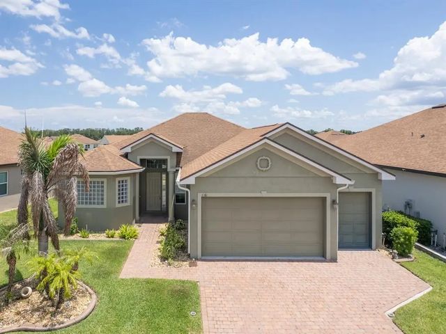 1061 Sawgrass Drive, WINTER HAVEN
