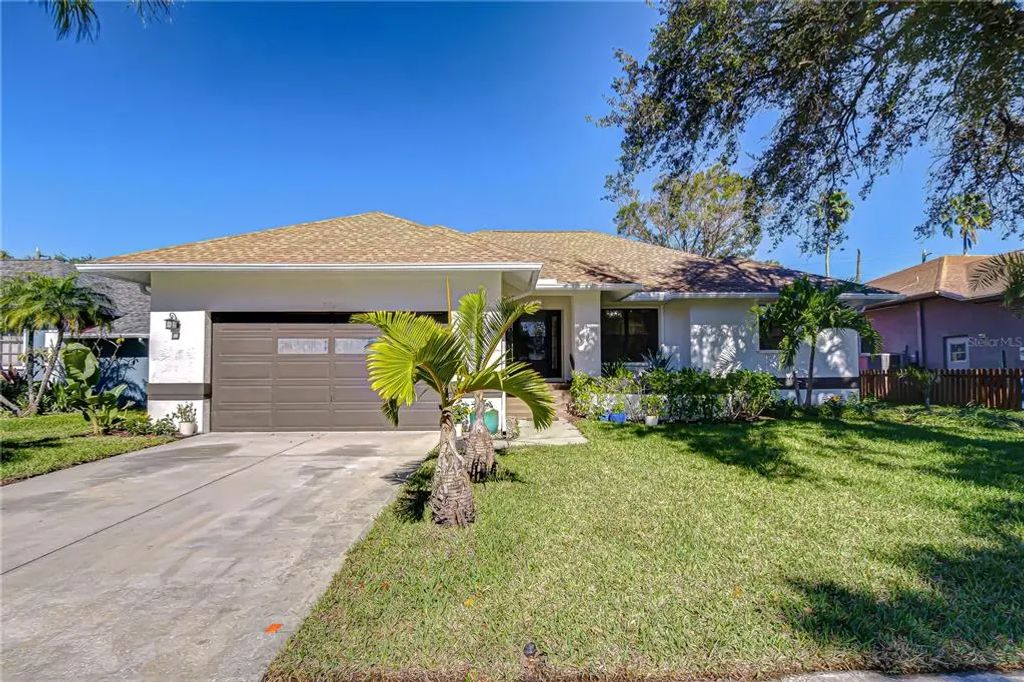 9731 62nd Avenue N, ST. PETERSBURG