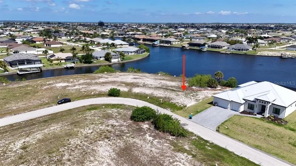 3233 Nw 9th Street, CAPE CORAL