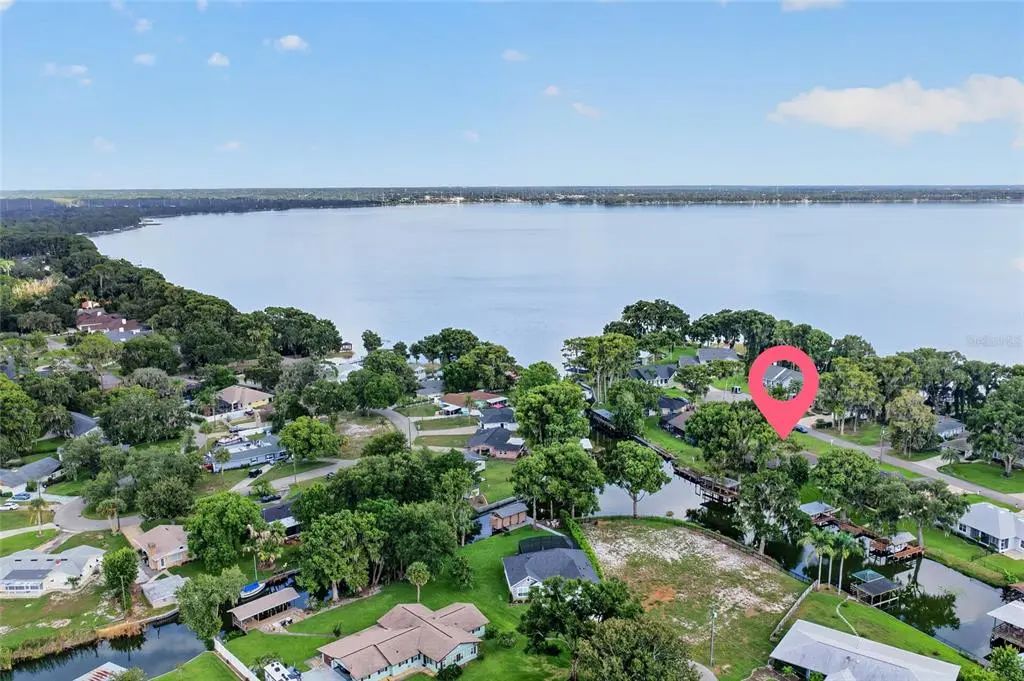 235 Temple Circle, EUSTIS