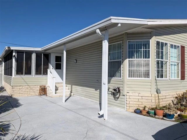 34709 Lake Drive N, PINELLAS PARK