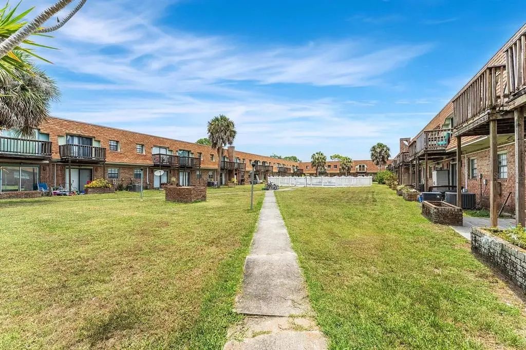 1300 Arlington Lane Ne 114, PALM BAY