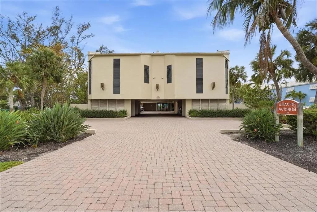 5611 Gulf Of Mexico Drive 3, LONGBOAT KEY