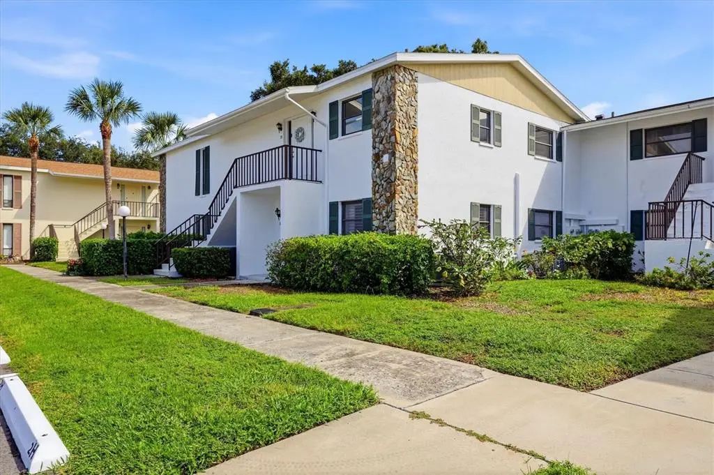 5400 34th Street W J2, BRADENTON