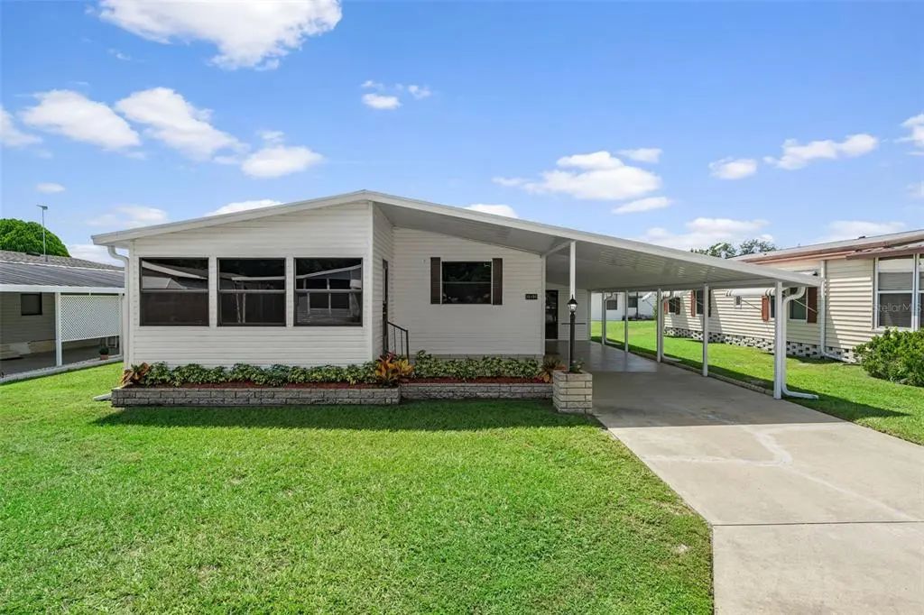 35106 Mcculloughs Leap, ZEPHYRHILLS
