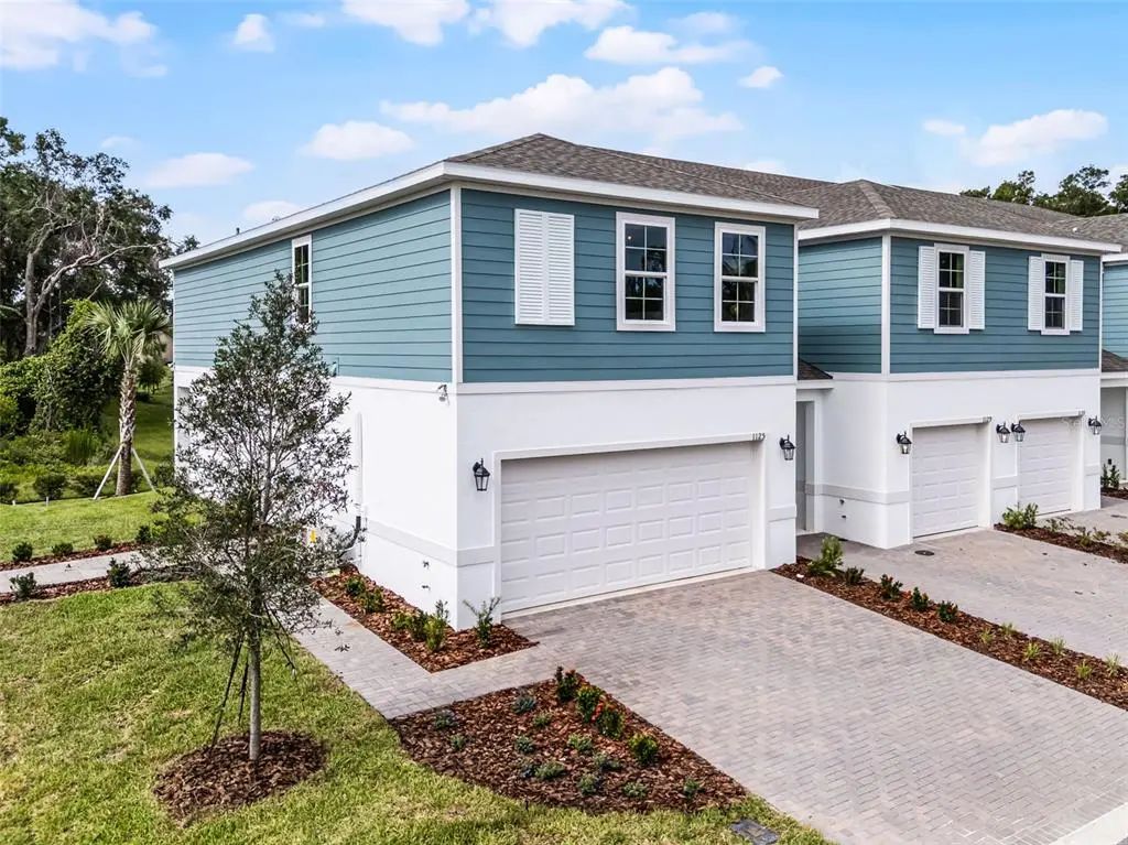 689 Florida Elm Court, DELAND