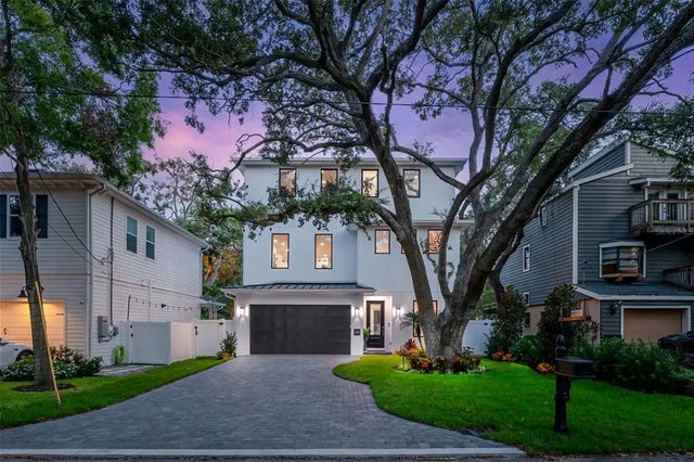 3228 W Oakellar Avenue, TAMPA