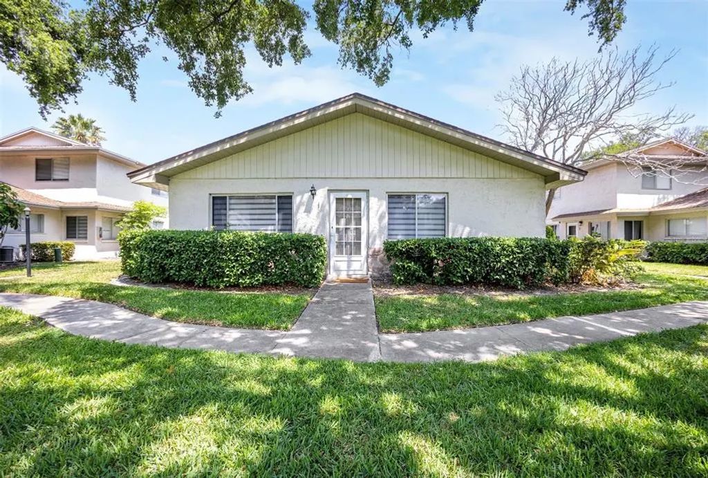1831 Bough Avenue 1, CLEARWATER