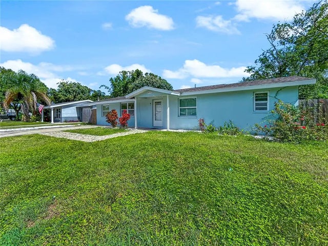 8432 Lantana Drive, SEMINOLE