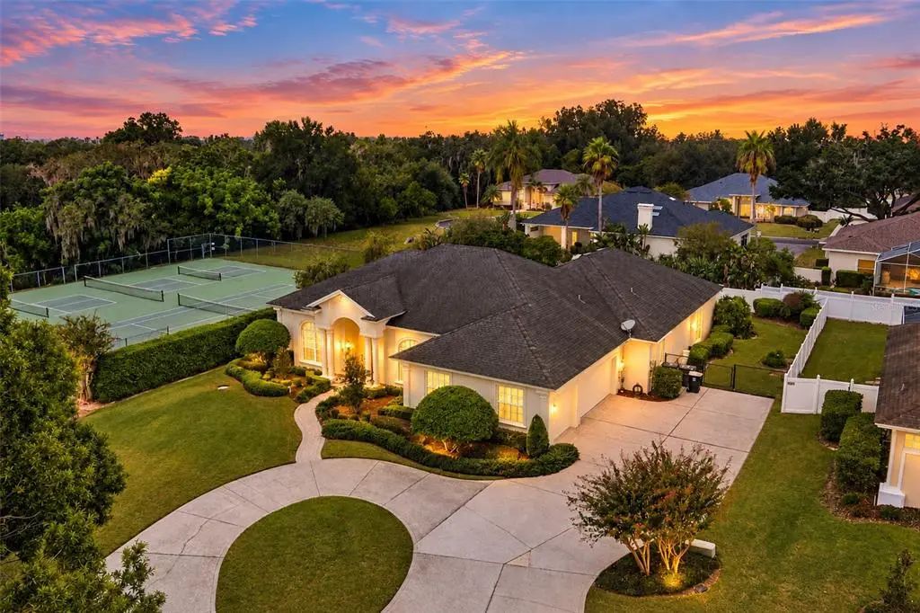 902 Hanover Way, LAKELAND