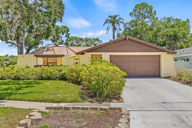 8405 Woodbridge Boulevard, TAMPA