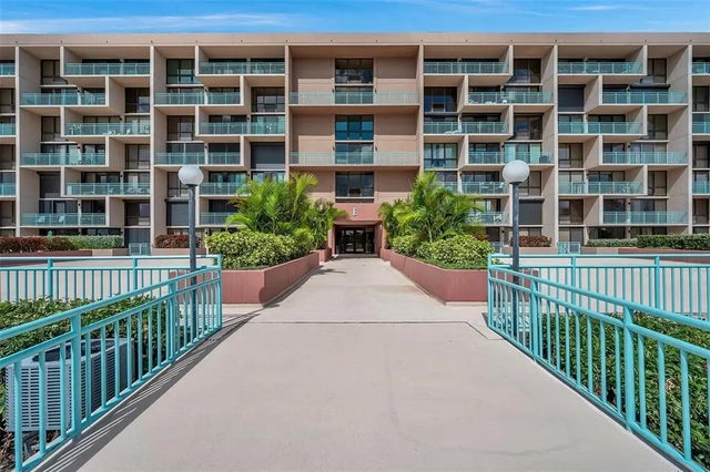 1 Key Capri 112e, TREASURE ISLAND