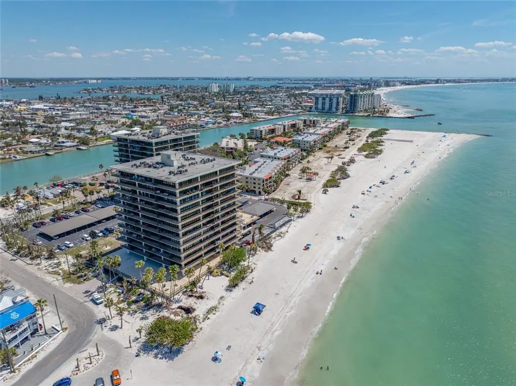7650 Bayshore Drive 406, TREASURE ISLAND