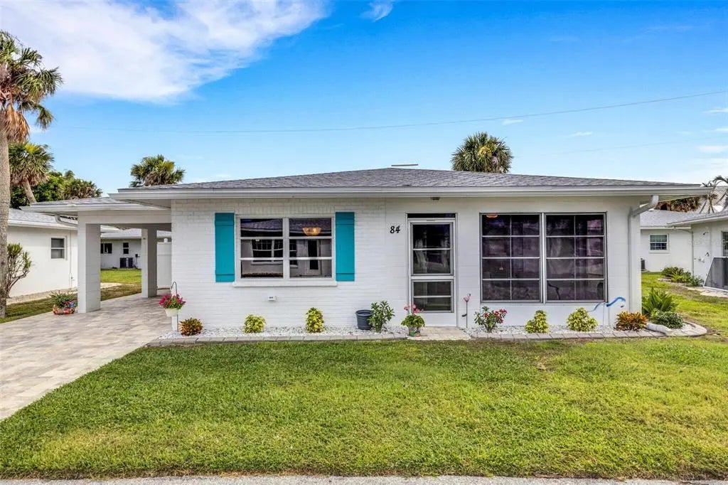 1977 Beach Road 84, ENGLEWOOD