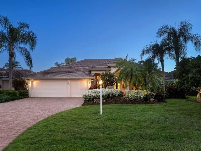 6834 Turnberry Isle Court, LAKEWOOD RANCH