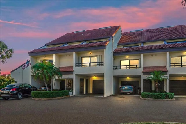 126 1st Street E 102, TIERRA VERDE