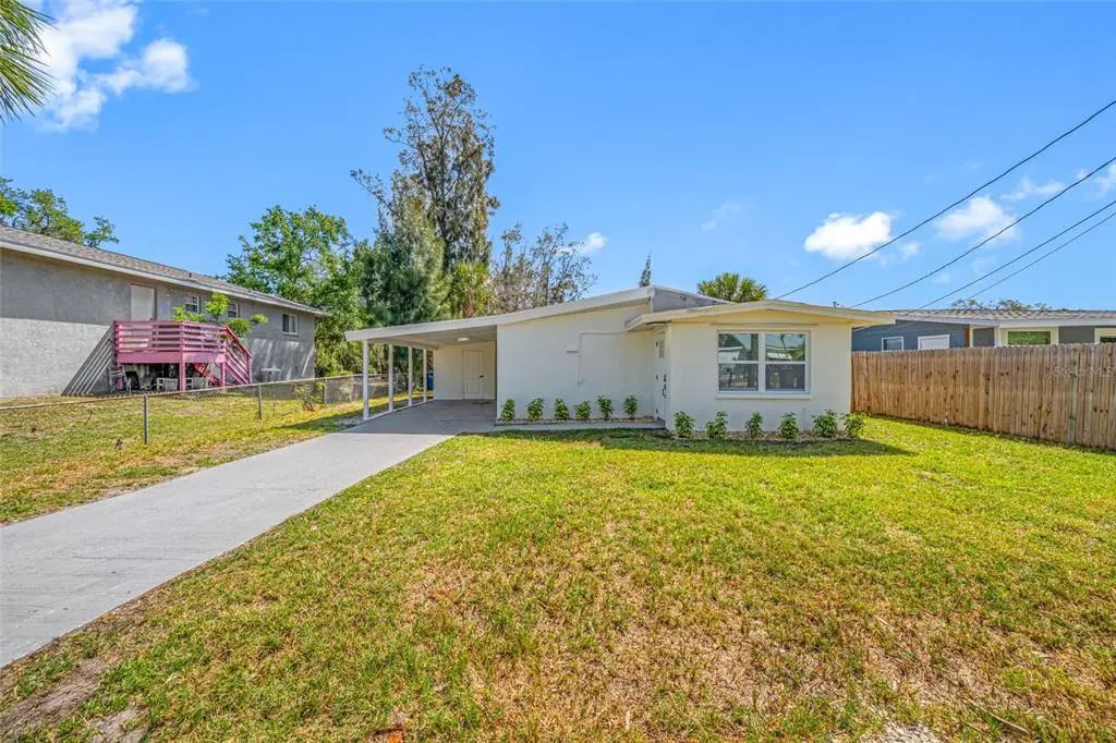 6908 11th Avenue E, PALMETTO