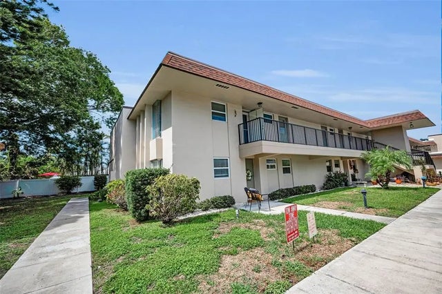 9945 47th Avenue N 210, ST PETERSBURG