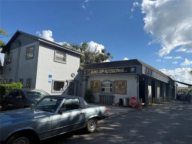 906 Shadick Drive, ORANGE CITY