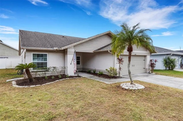 11829 Sweetpea Court, TAMPA